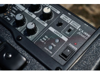 <b>BOSS CUBE STREET II RED coluna amplificada portátil vermelha</b>