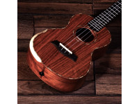 Barnes & Mullins Tenor Ukulele Walnut