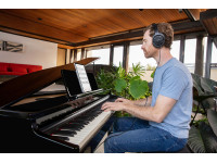 <b>Piano cauda digital eletrónico Roland GP-3 PE Preto Polido design acabamentos luxuosos BEST-SELLER</b>