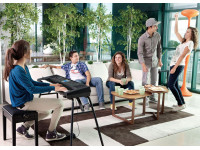 <b>Roland BK-3 Intelligent Arranger 850 Sons 250 Ritmos 61-teclas</b>