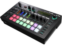 <b>Roland MC-101 Estúdio Produção</b> com Sintetizador + Sequenciador + Sampling