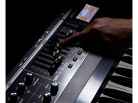 <b>Roland VR-09 V-COMBO B Teclado Piano Elétrico Orgão Elétrico Drawbars Sintetizador Drums 61-teclas BEST-SELLER</b>