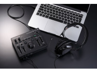 <b>Roland VT-4 VOICE TRANSFORMER PROCESSADOR DE VOZ</b>