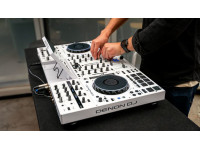 Denon DJ  PRIME 4+ WHITE