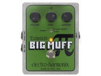 Electro Harmonix Bass Big Muff Pi  - Stomp Box para baixo, Distorção / Fuzz, Controles de volume - Tom - Sustain, Mini interruptor para aumento de graves, True bypass, Sustain cremoso longo, 