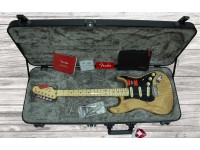 fender-am-pro-strat-mn-nat_5ef1c7827d47f.jpg