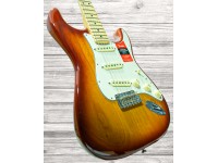 fender-american-pro-stratocaster-mn-sienna-sunburst_5ed8ce90ec963.jpg