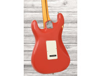 fender-american-ultra-luxe-vintage-60s-stratocaster-hss-fiesta-red_6a6c775cc8f95.jpg