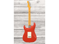 fender-american-ultra-luxe-vintage-60s-stratocaster-hss-fiesta-red_6a6c775f68110.jpg