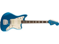 Fender  American Vintage II 1966 Jazzmaster Rosewood Fingerboard Lake Placid Blue - Corpo de amieiro, Acabamento em laca nitrocelulose brilhante, Captadores Pure Vintage '66 Jazzmaster® Single Coil, Perfil de pescoço em forma de C, Escala redonda de jacarandá laminado com blocos p...