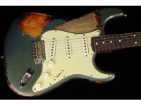 fender-custom-1963-stratocaster-heavy-relic-masterbuilt-dale-wilson_6a33c86ad3339.jpg