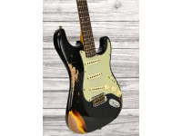 fender-custom-shop-1960-stratocaster-heavy-relic-rosewood-fingerboard-aged-black-over-3-colour-sunburst_68f7a2e1c33fa.jpg