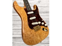 fender-custom-shop-artisan-maple-burl-stratocaster-aged-natural_5f60c66880ff5.jpg
