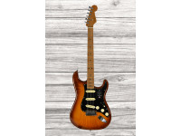 Fender  Limited Edition American Ultra Roasted Maple Fingerboard Honey Burst