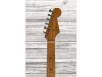 Fender  Limited Edition American Ultra Roasted Maple Fingerboard Honey Burst