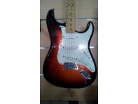fender-standart-stratocaster-mn-cmb-vista-frontal_56016714bcc66.jpg