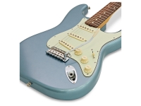 fender-vintera-60s-stratocaster-pf-ice-blue-metallic_5e1f1ce647c21.jpg