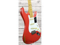 fender-vintera-stratocaster-50s-road-worn-mn-fiesta-red_614306cd75e30.jpg