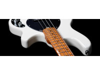 Marcus Miller  Z3-5 Antique White
