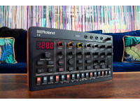 Roland T-8 Caixa de Ritmos AIRA COMPACT