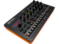 Roland T-8 vista diagonal
