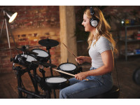 roland-td-07dmk2-v-drum-set_6ad0972680243.jpg