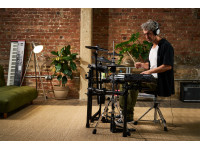 <b>Roland TD316 Kit E-Drums 5-pcs 200 Drum kits + 1000 Sons + Modulo Wireless V31</b>