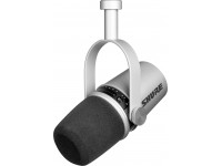 shure-mv-7-silver_5fa587635bfe7.jpg