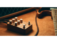 Universal Audio  UAFX Enigmatic '82 Overdrive